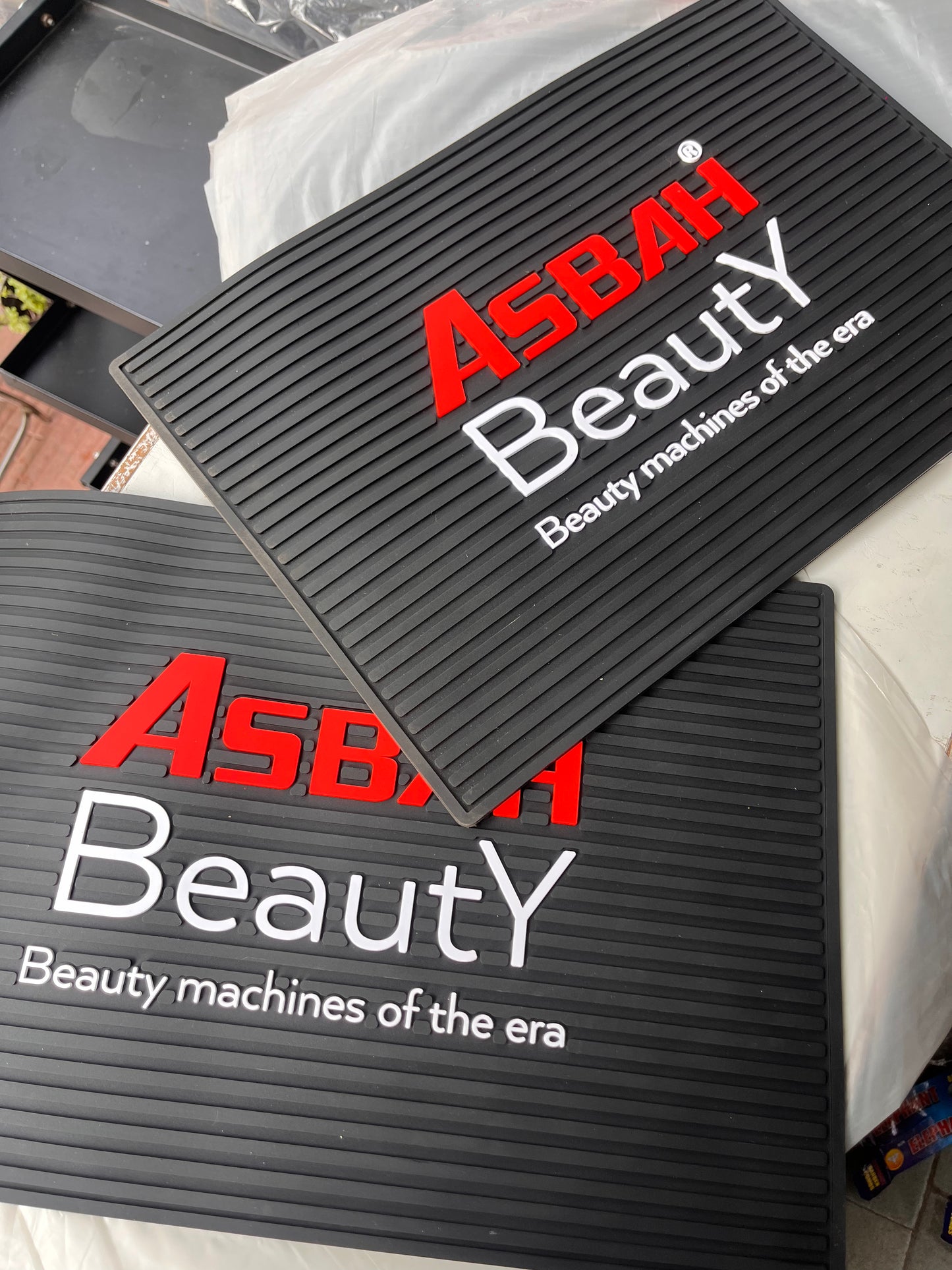 Silicone Mat for salon, Hair trimmers and straighteners | Barber Mat